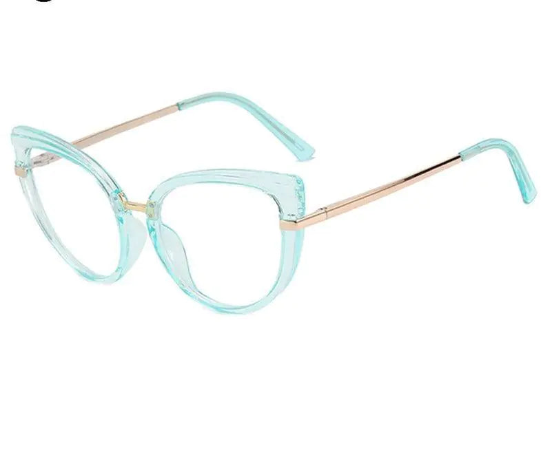 Nylah Pound Pointed Eyeglasses