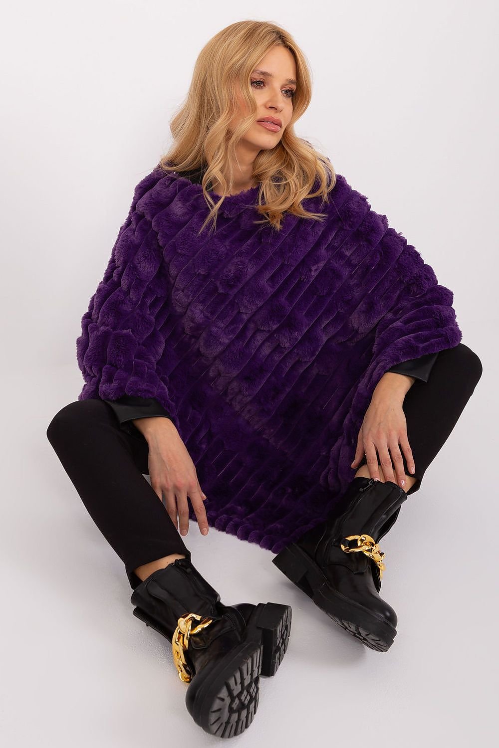 Poncho model 200534 AT