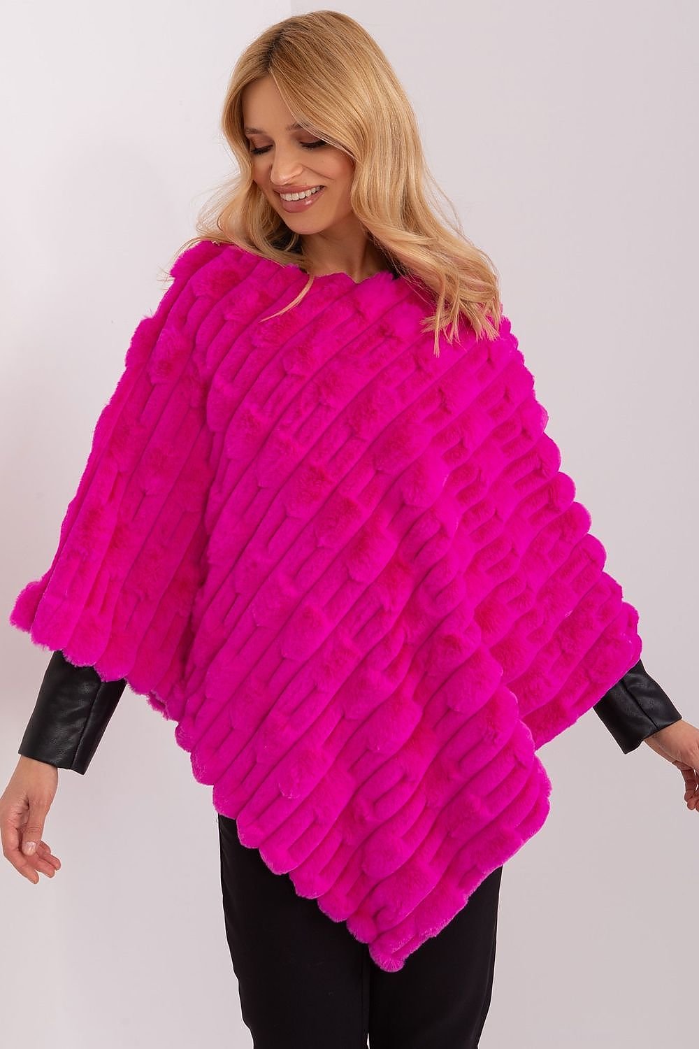 Poncho model 200534 AT