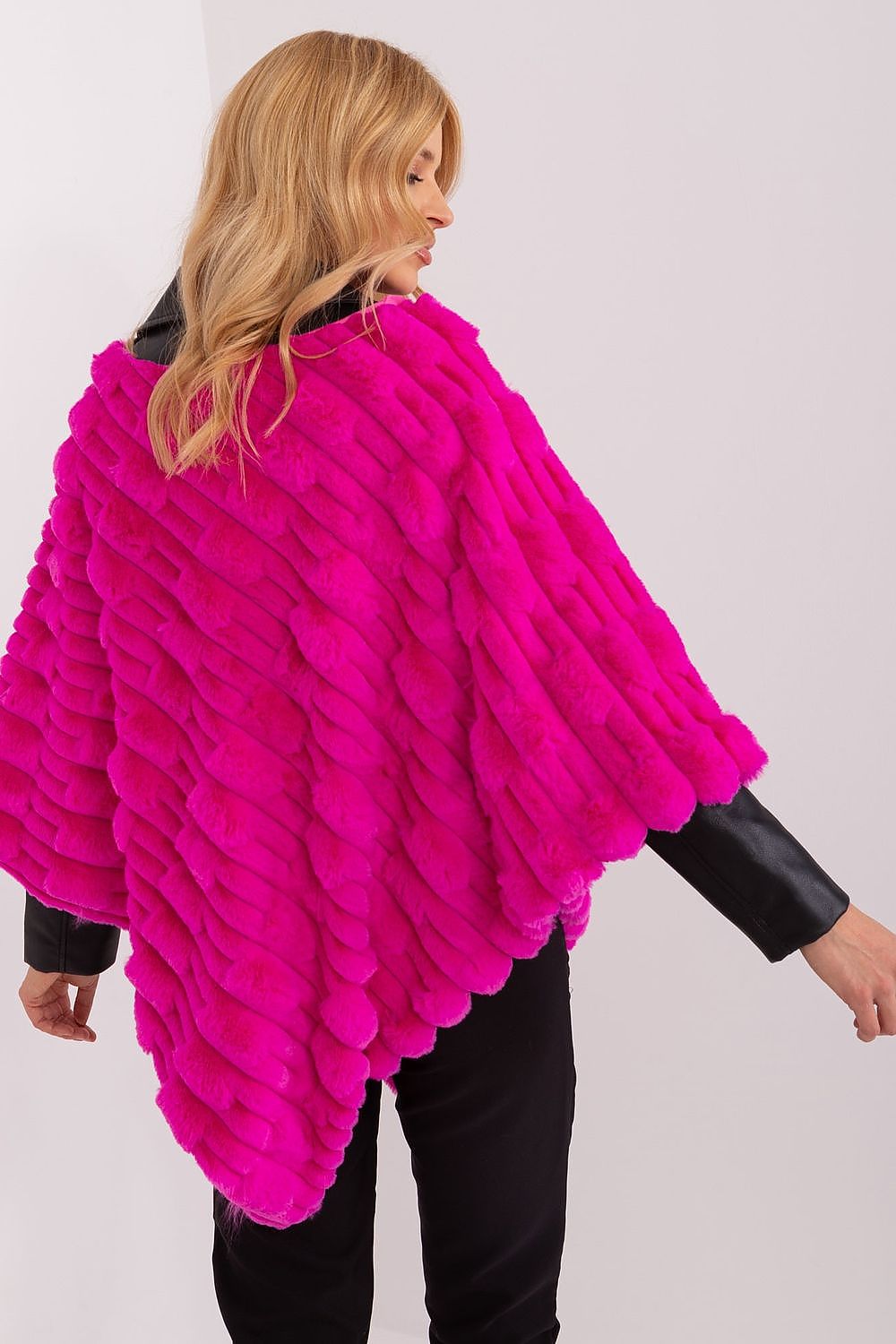 Poncho model 200534 AT