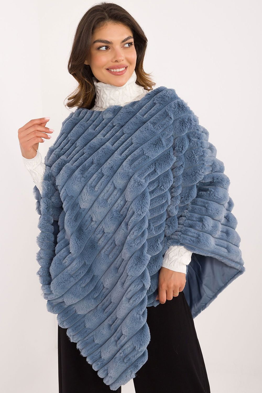 Poncho model 200534 AT