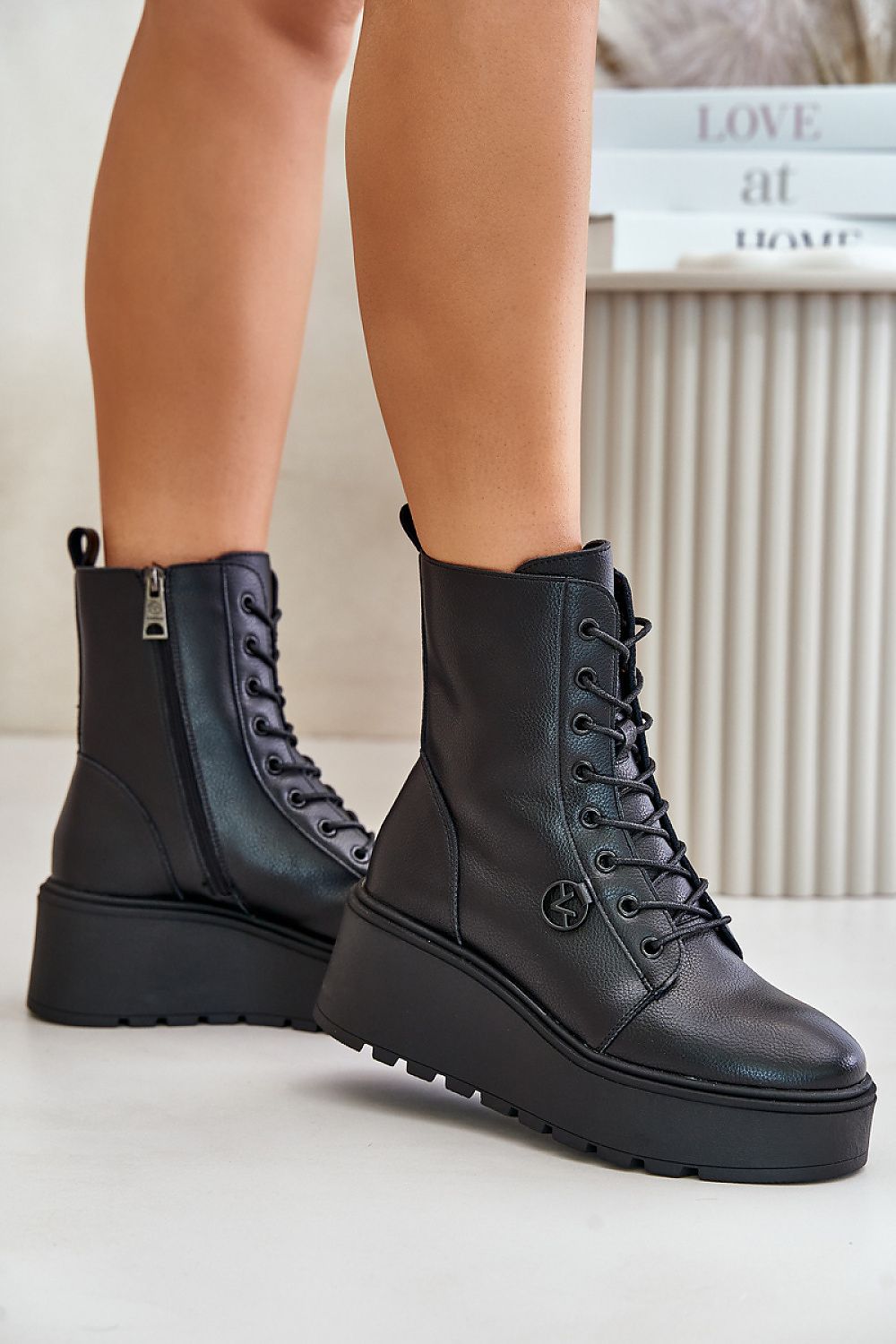 Buskin boots model 201526 Step in style