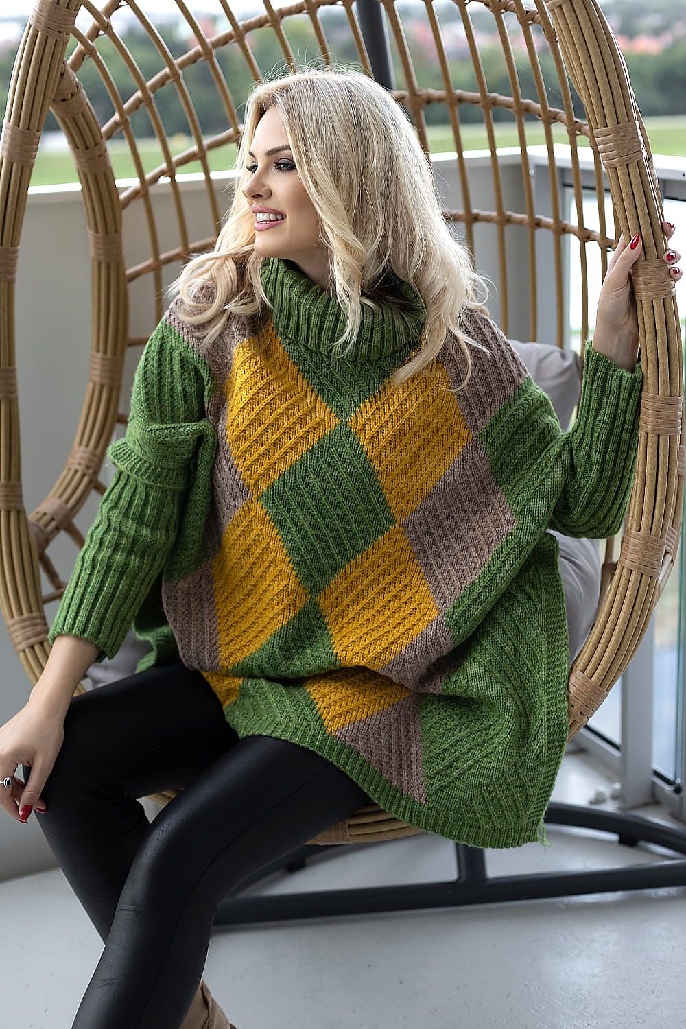 Oversize Multicolor Turtleneck