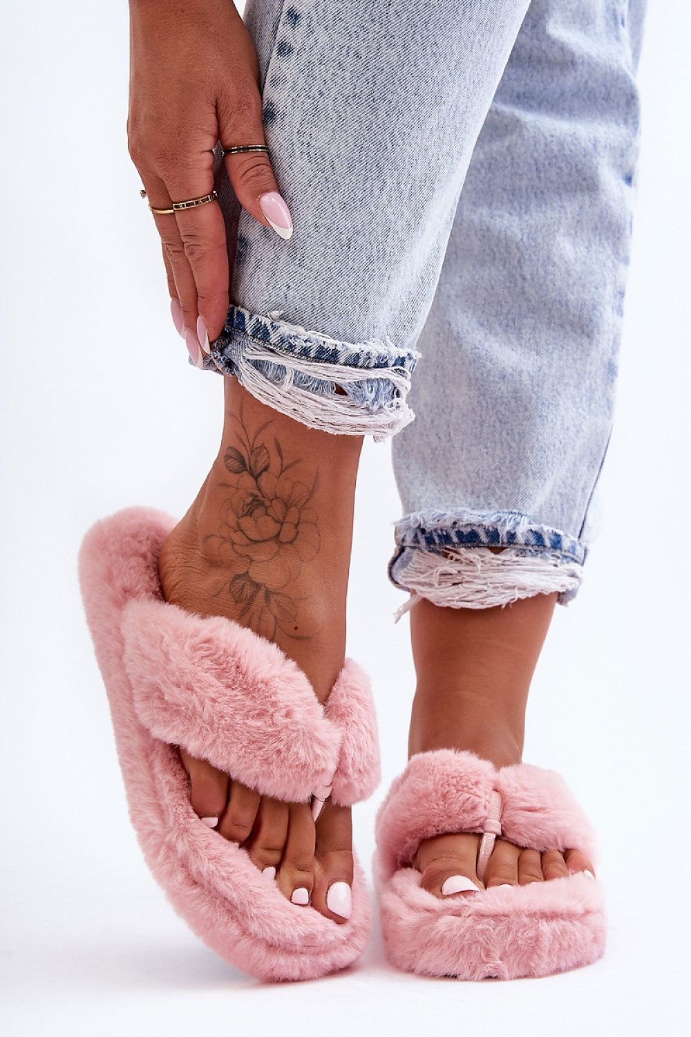 Fur Top flip-flops